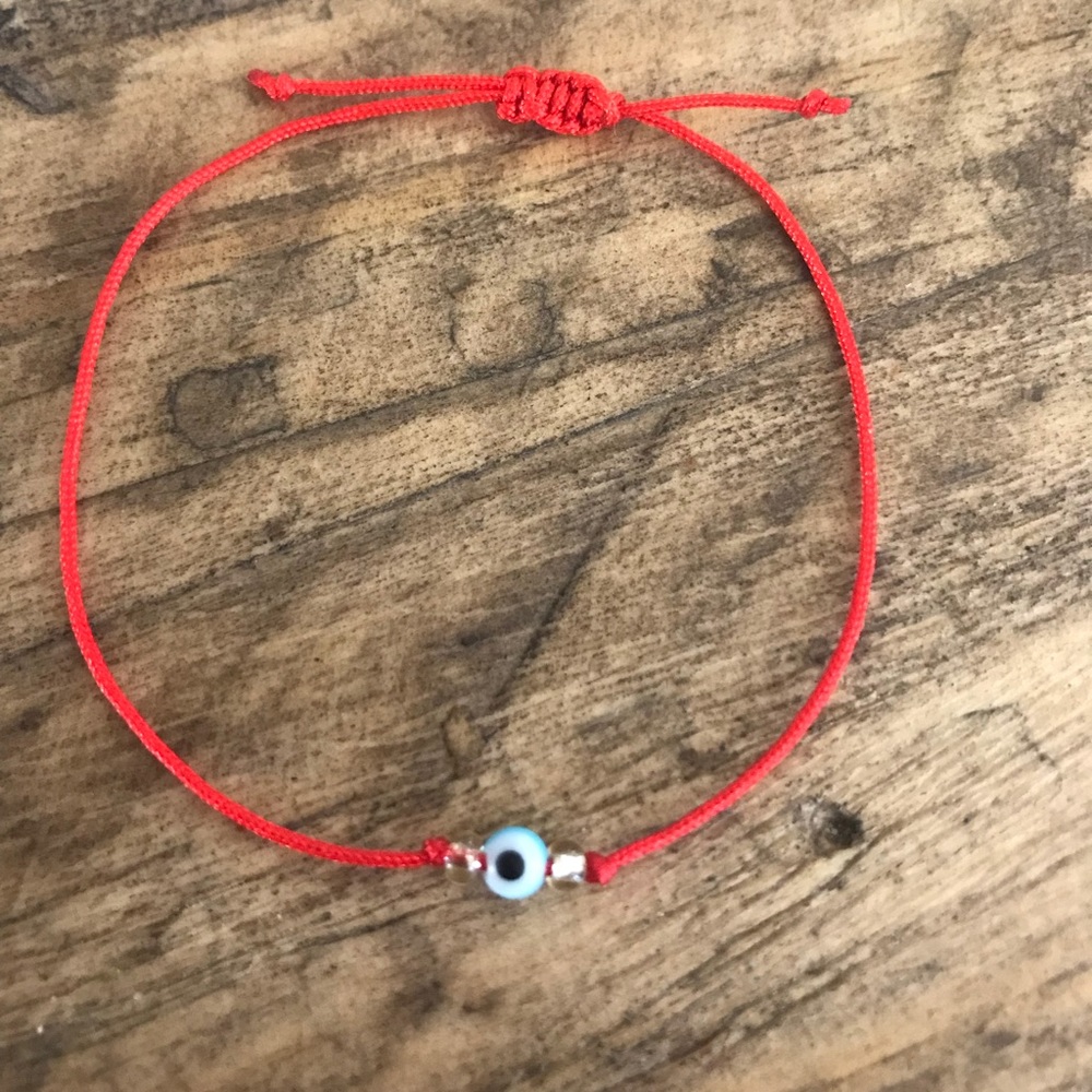 Red evil eye Bracelet - Picture 2 of 2
